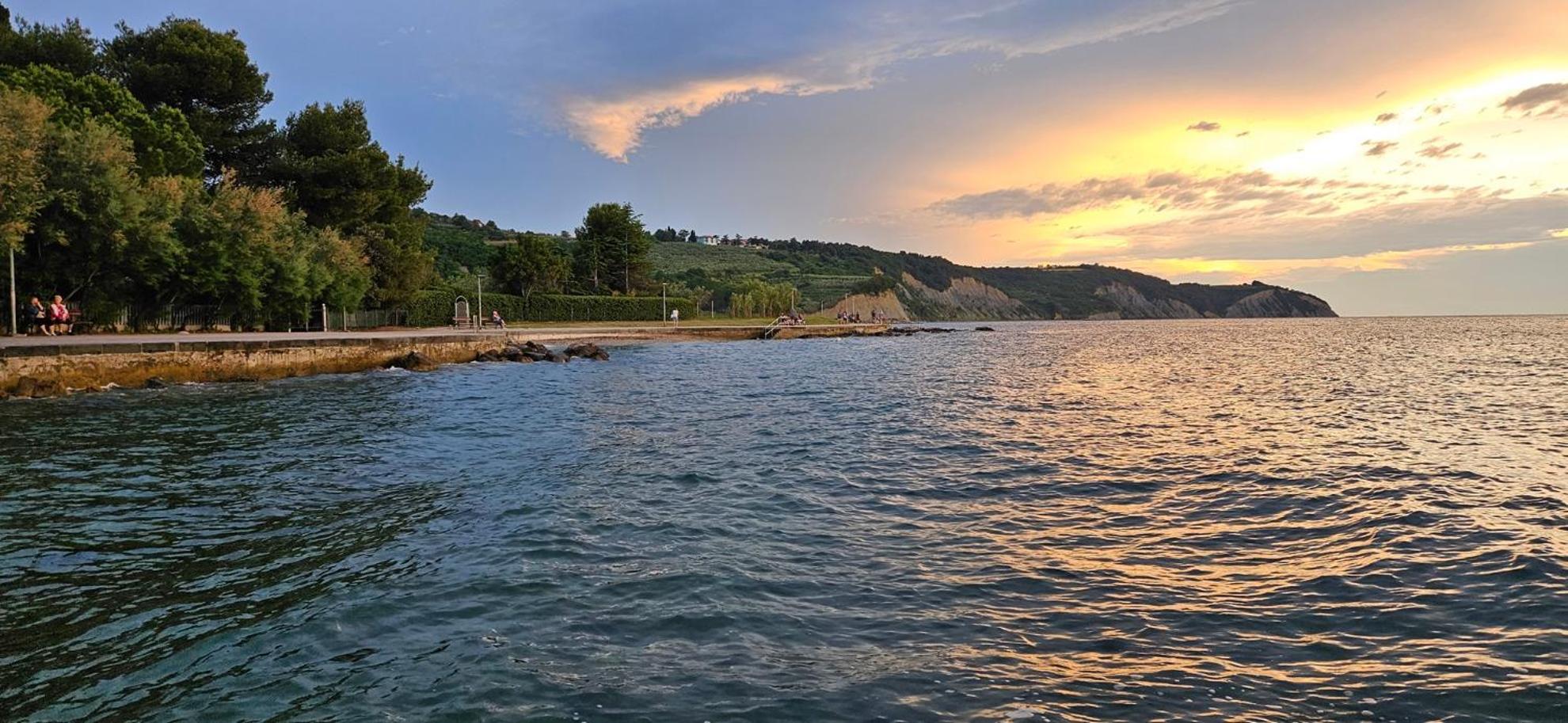 Apartment Laguna 33 Izola Dış mekan fotoğraf